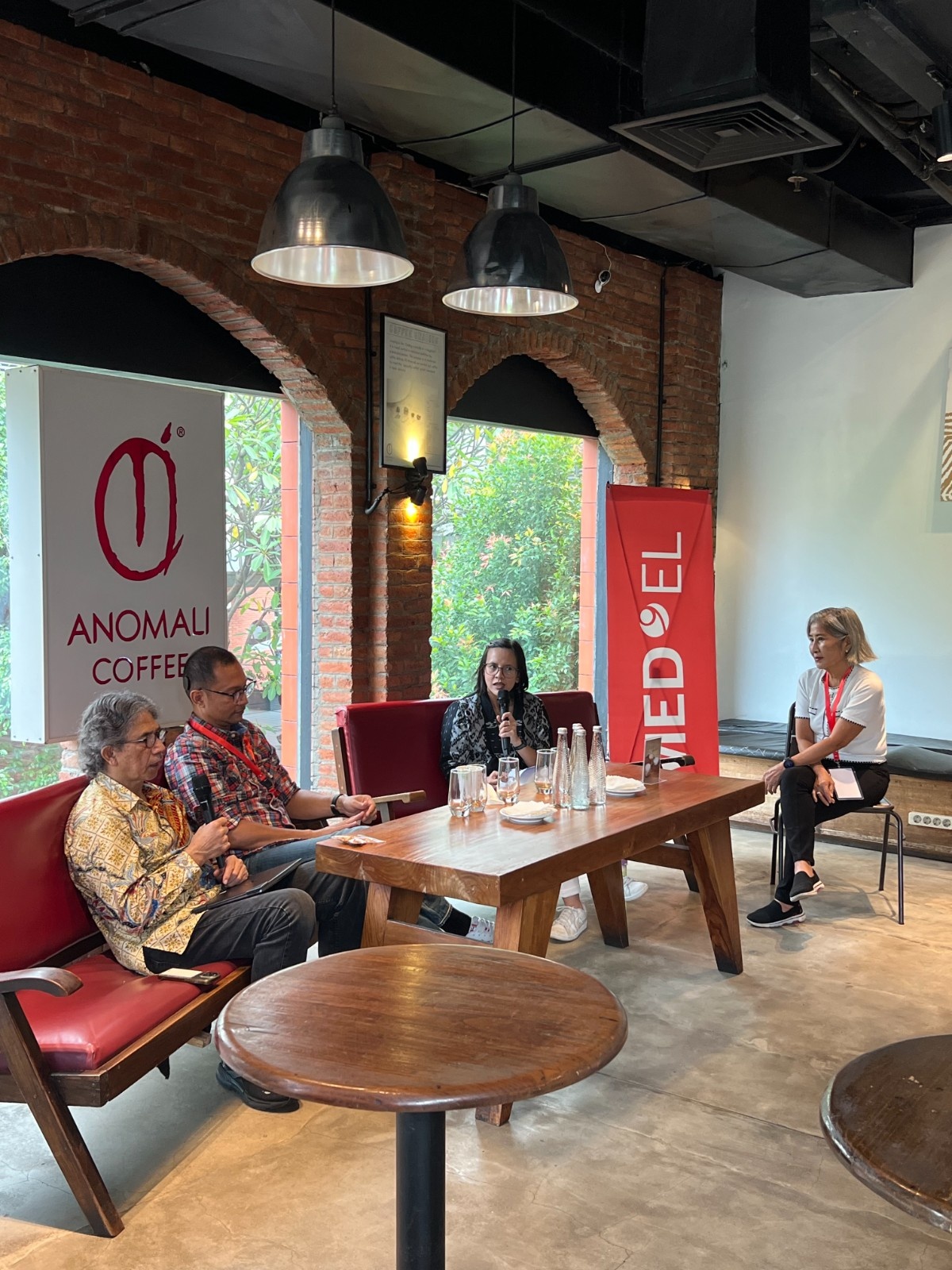 Family Support Group - Pengguna Cochlear Implant Dewasa